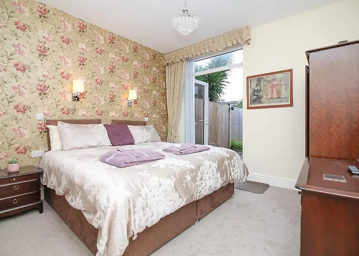 The Beach House Luxury Rooms Weston Super Mare