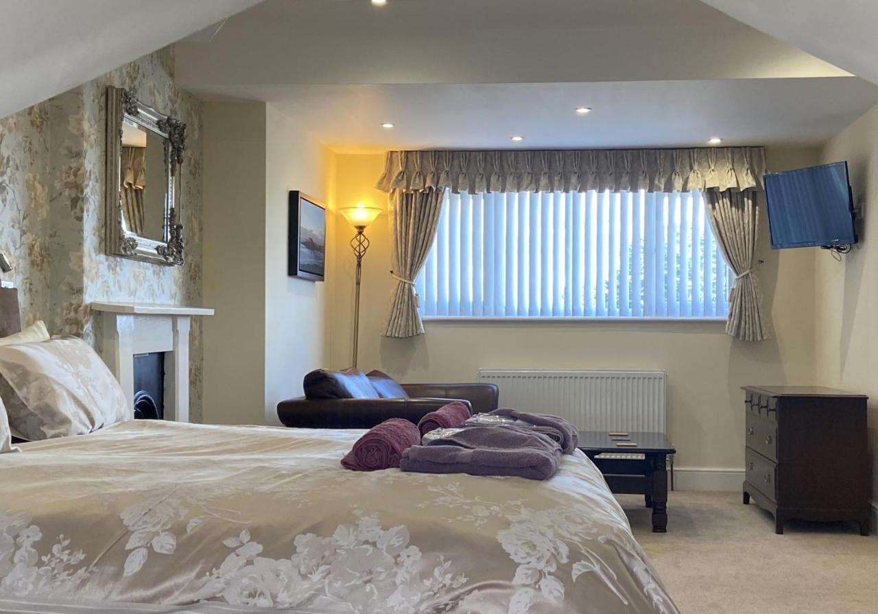 The House Luxury Super Mare
