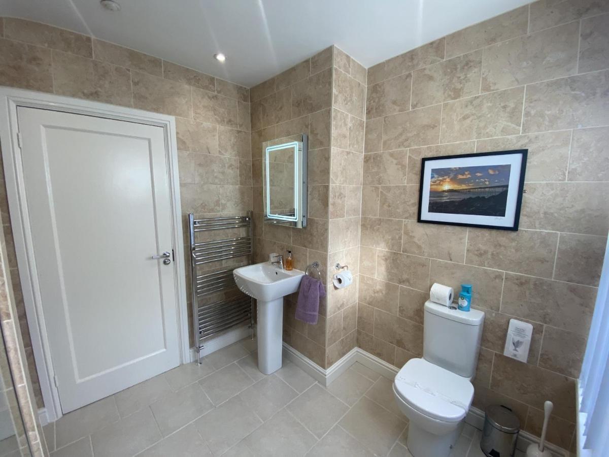 The House Luxury Super Mare Holiday home *