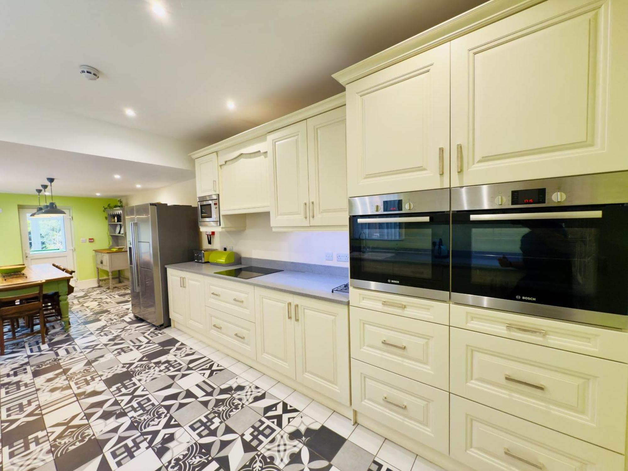 The House Luxury Super Mare Уэстон-сьюпер-Мэр